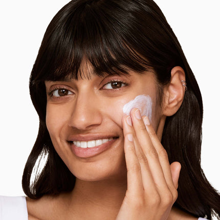 TAKE THE DAY OFF™ FACIAL CLEANSING MOUSSE 125 ML