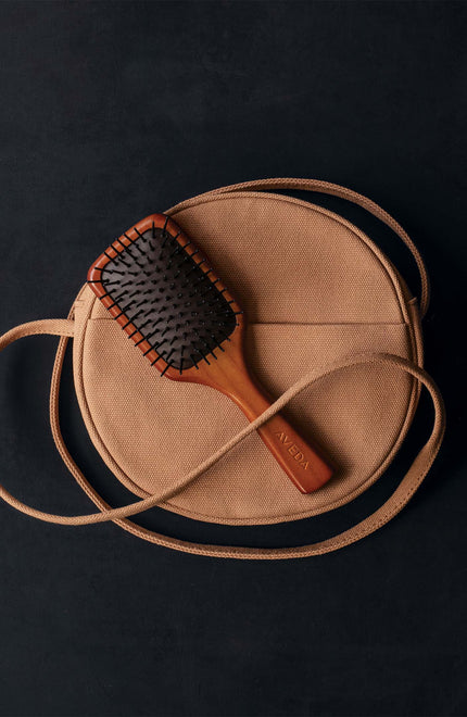Mini brosse plate en bois