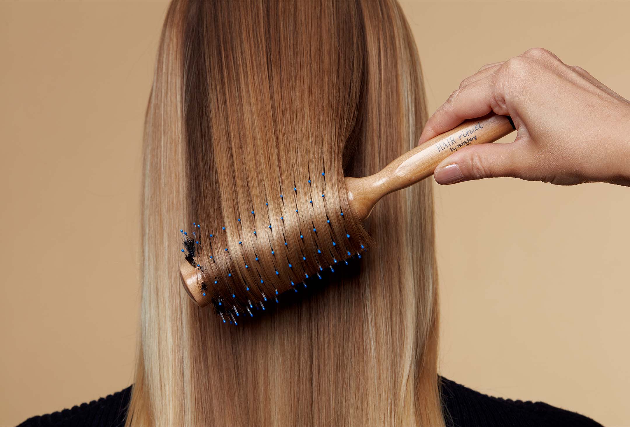 The Blow-Dry Brush 1