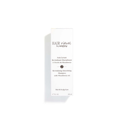 Revitalizing Smoothing Shampoo With Macadamia Oil