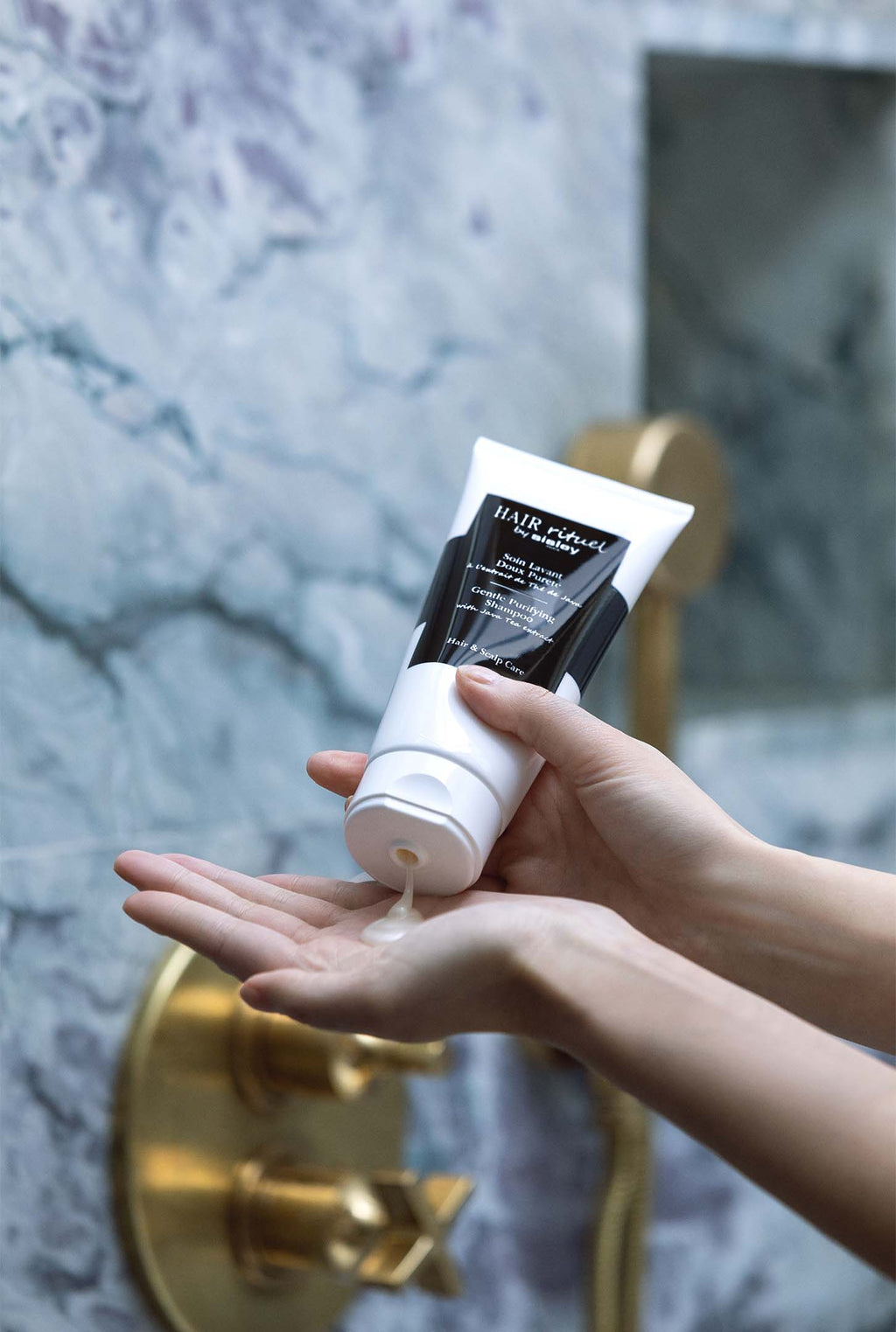 Gentle Purifying Shampoo With Java Tea Extract