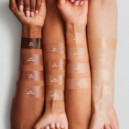 L'Oréal Paris Lumi Le Glow Tint, Glowy Skin Tint Foundation, Lightweight Buildable Coverage, Hydrating Formula, 25 ml