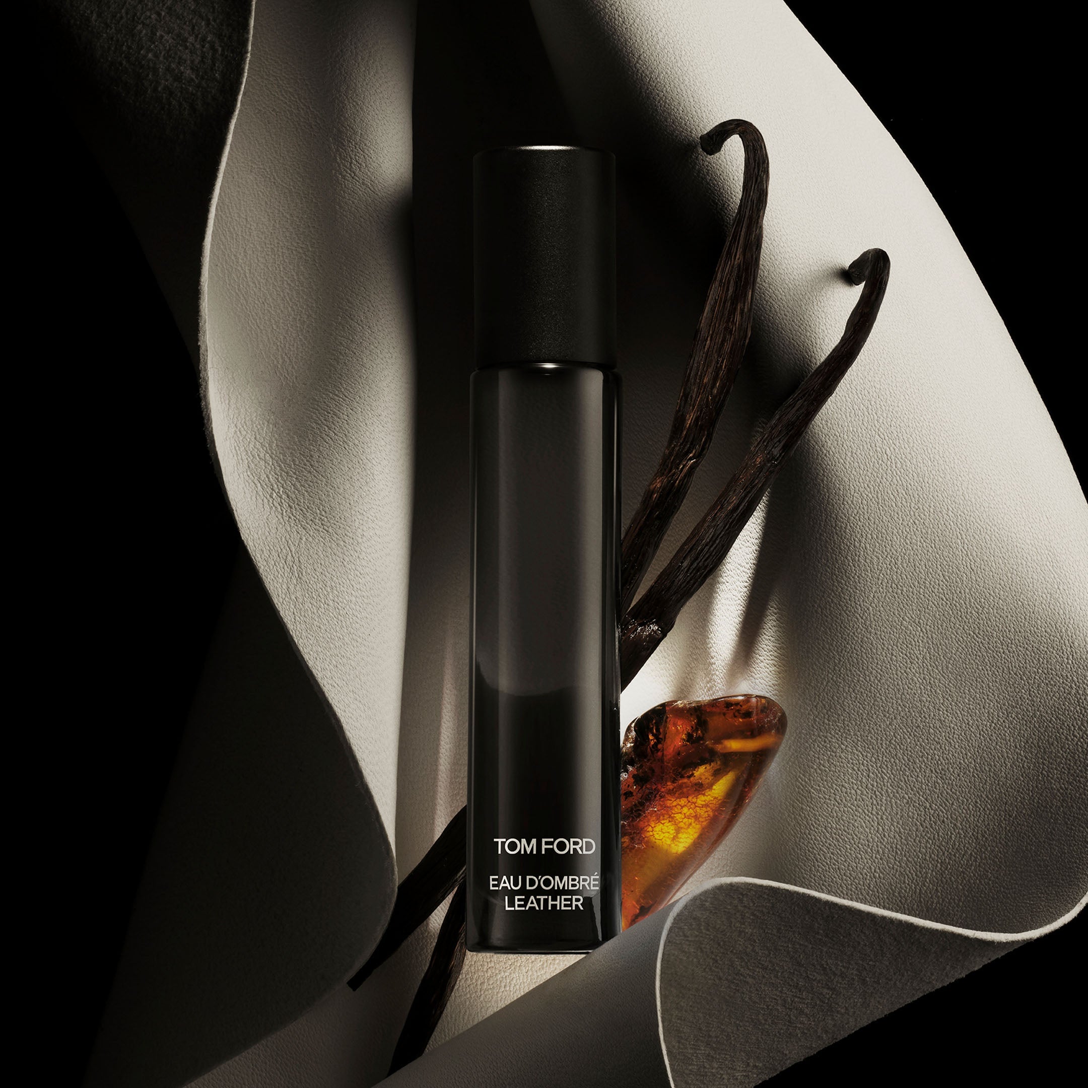 Eau D'Ombre Leather