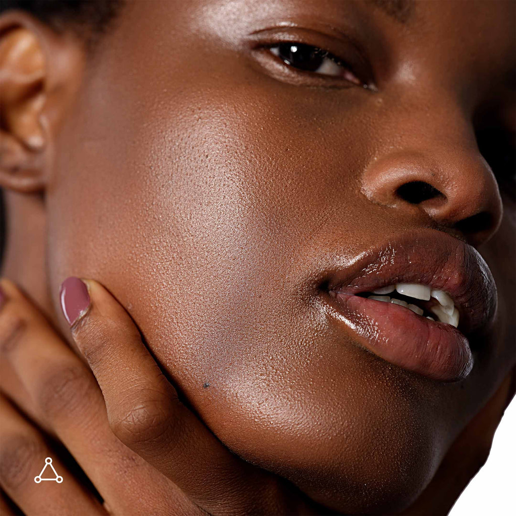 Soin Visage Quotidien Raffermissant Avec Peptides Et Antioxydants