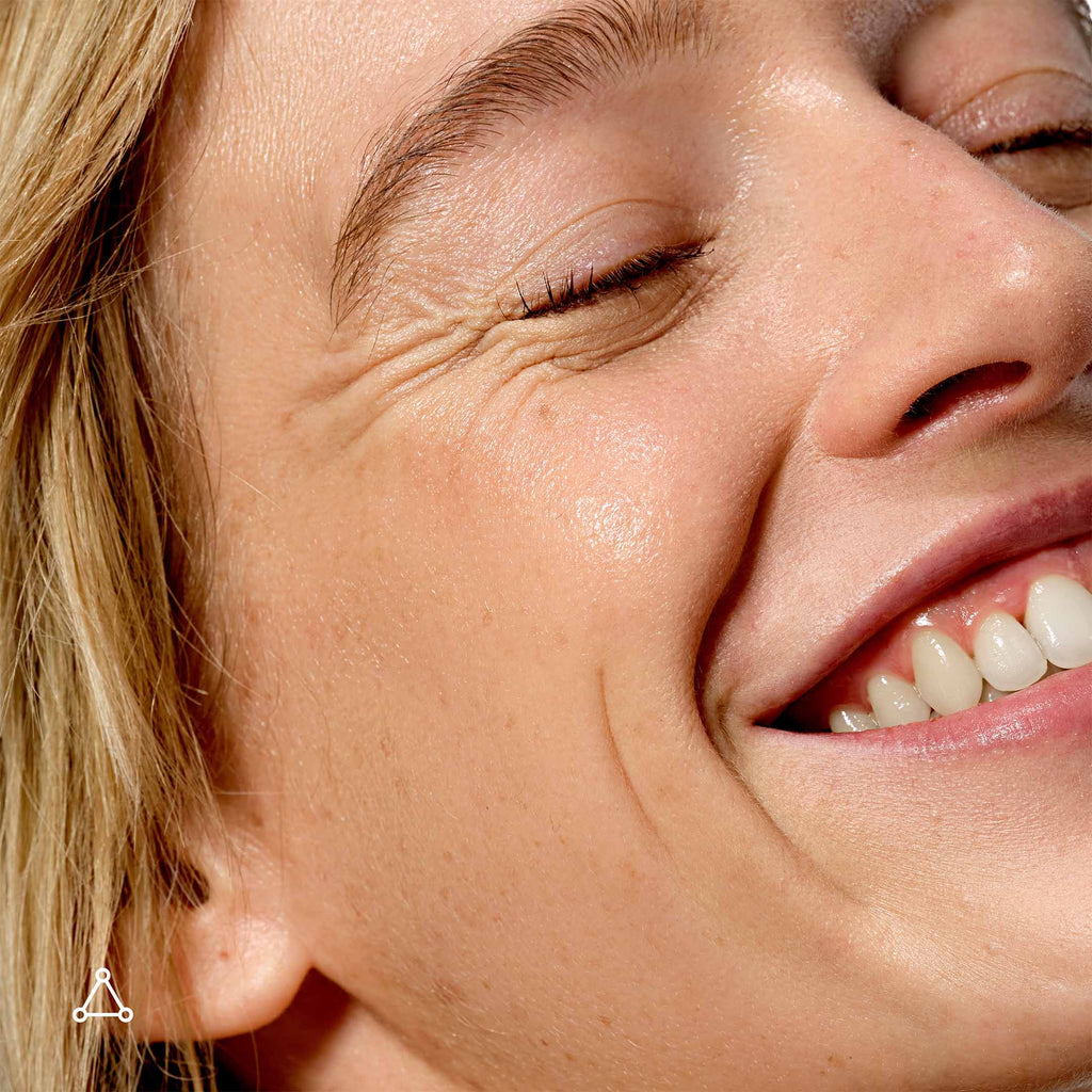 Soin Visage Quotidien Raffermissant Avec Peptides Et Antioxydants