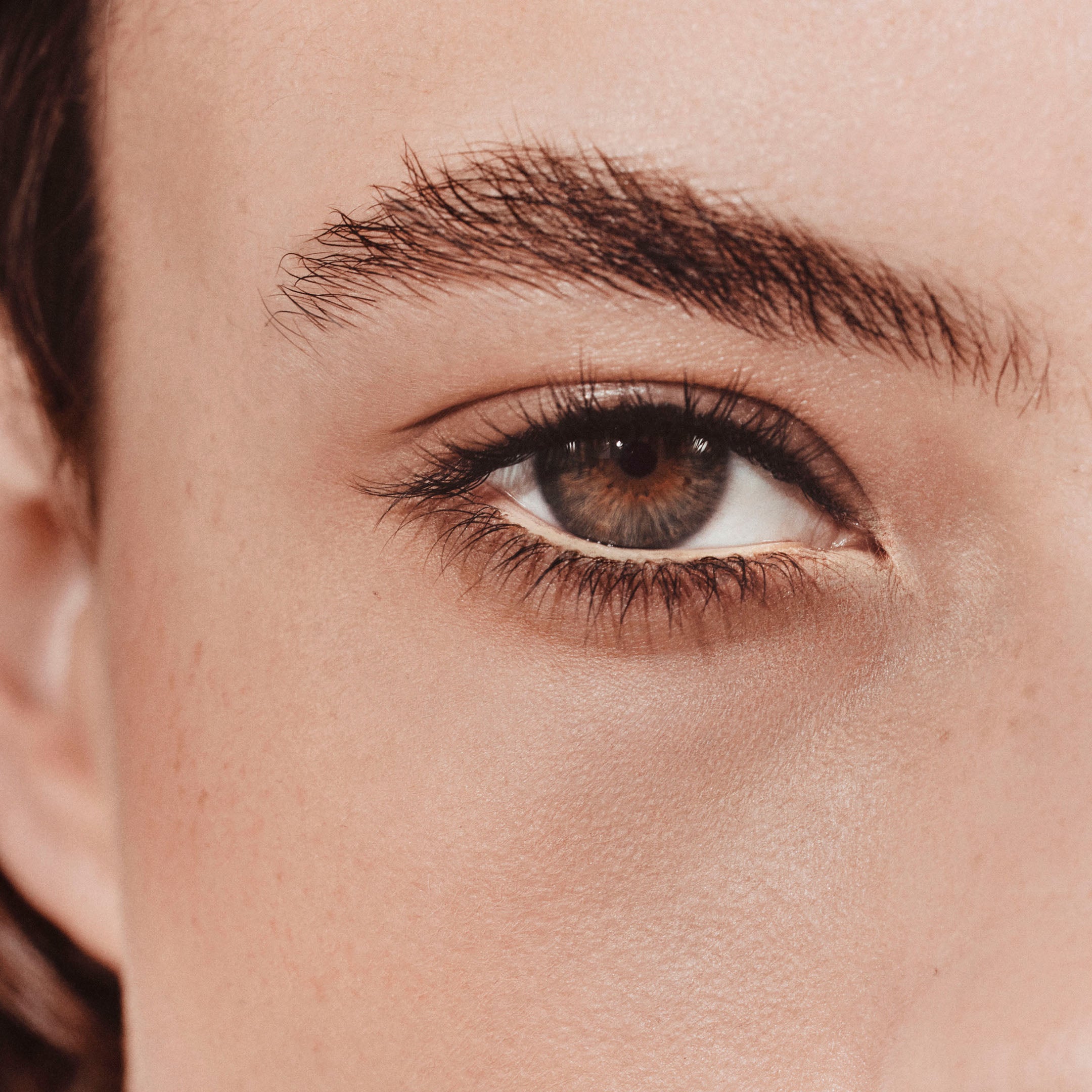 Trait d'Hermès, crayon de couleurs pour les yeux