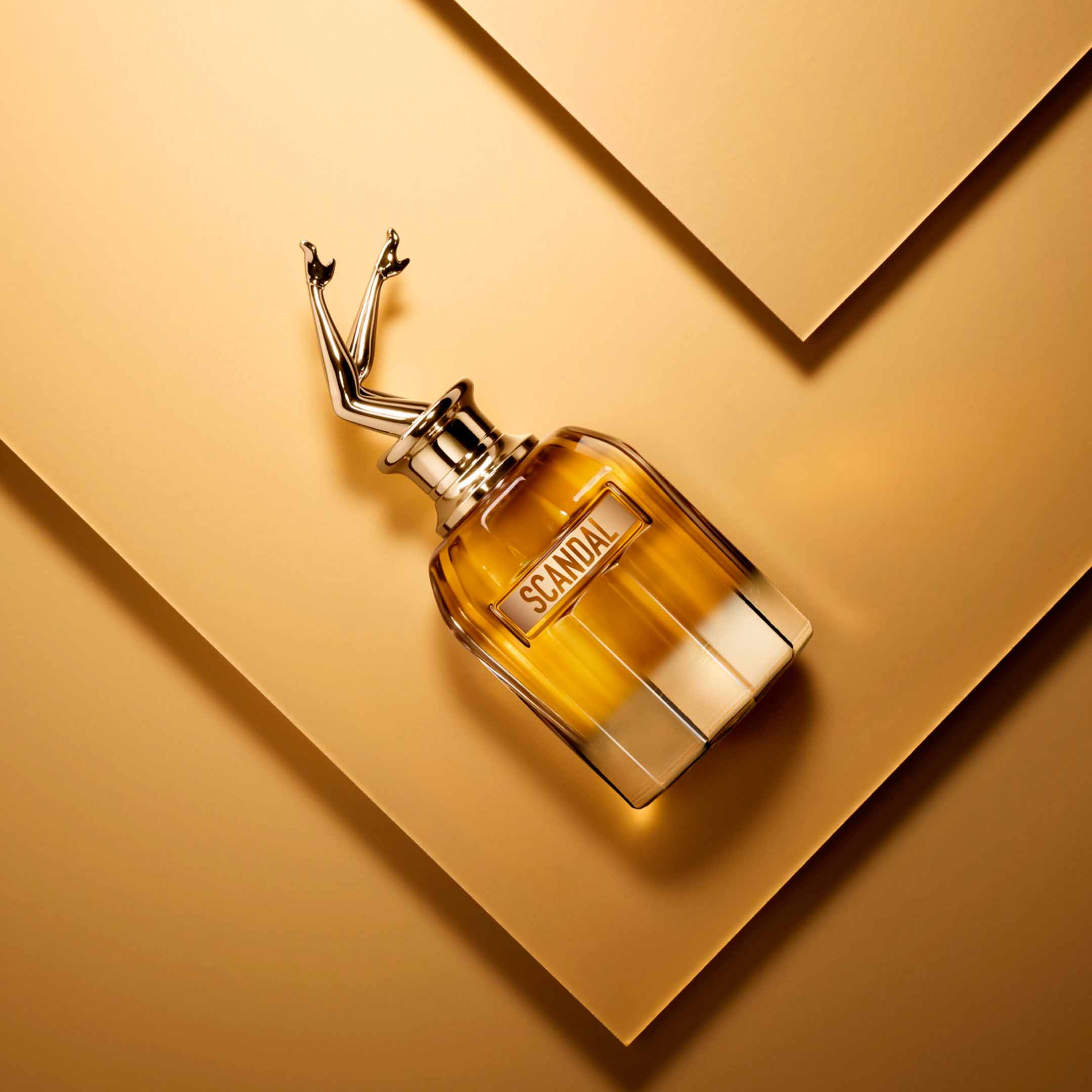 Scandal For Her Absolu