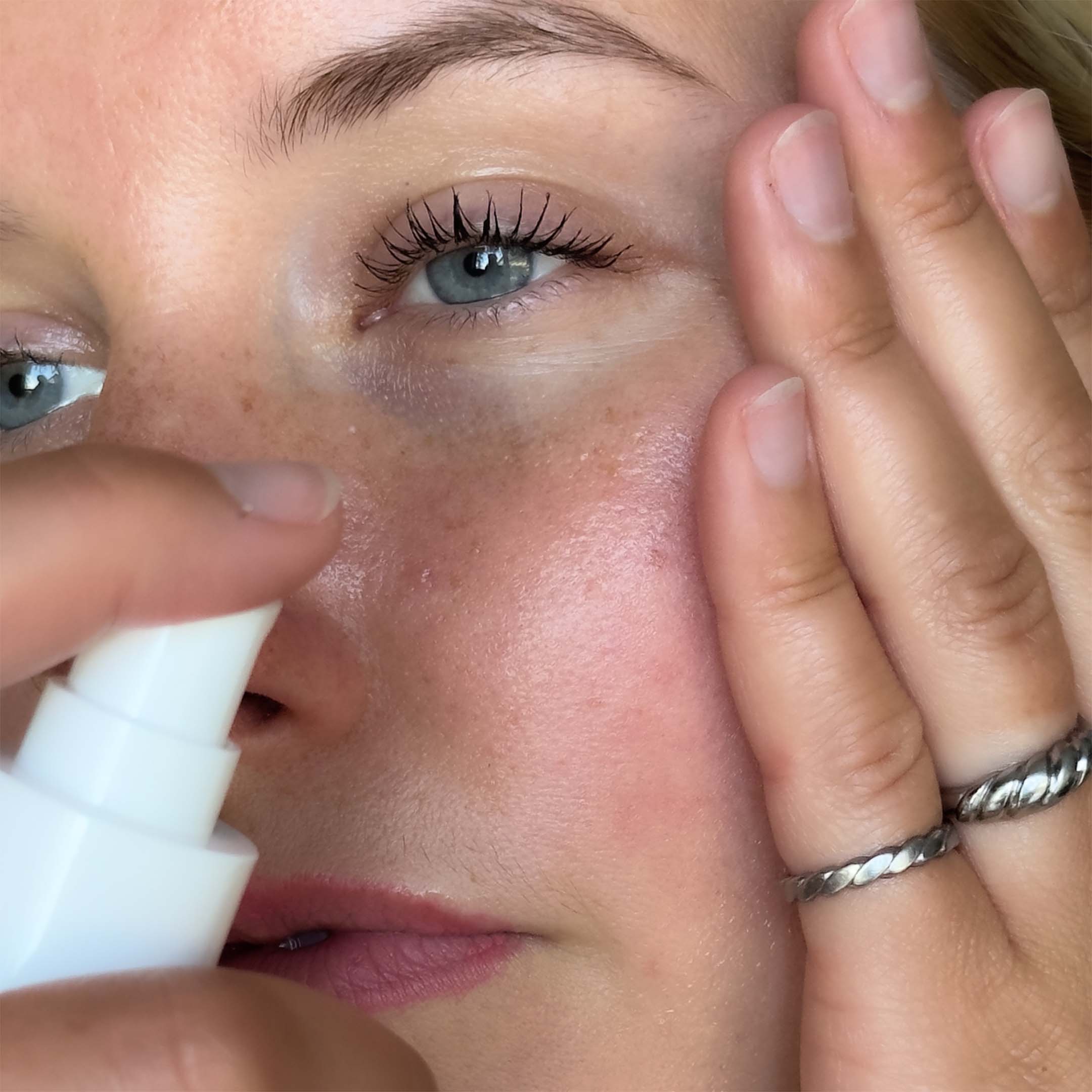 Aqua+ The Super Moisturizing Serum