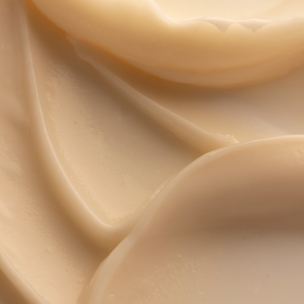 Crème Lissante Cou + Visage À La Grenade + Cellule Souche De Goji