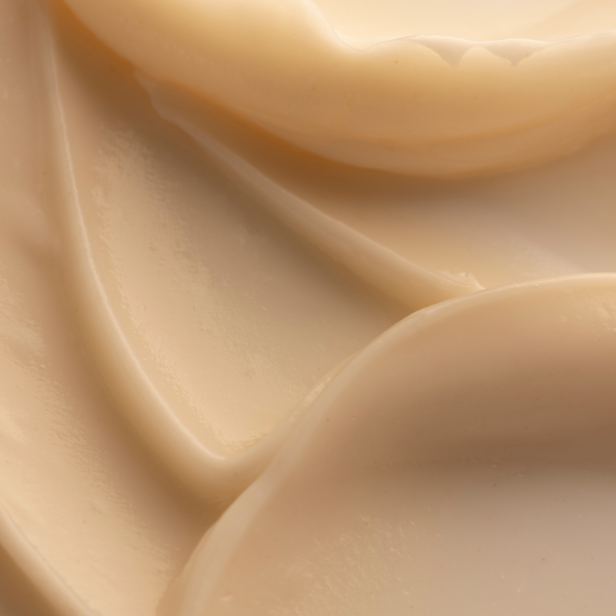 Crème Lissante Cou + Visage À La Grenade + Cellule Souche De Goji