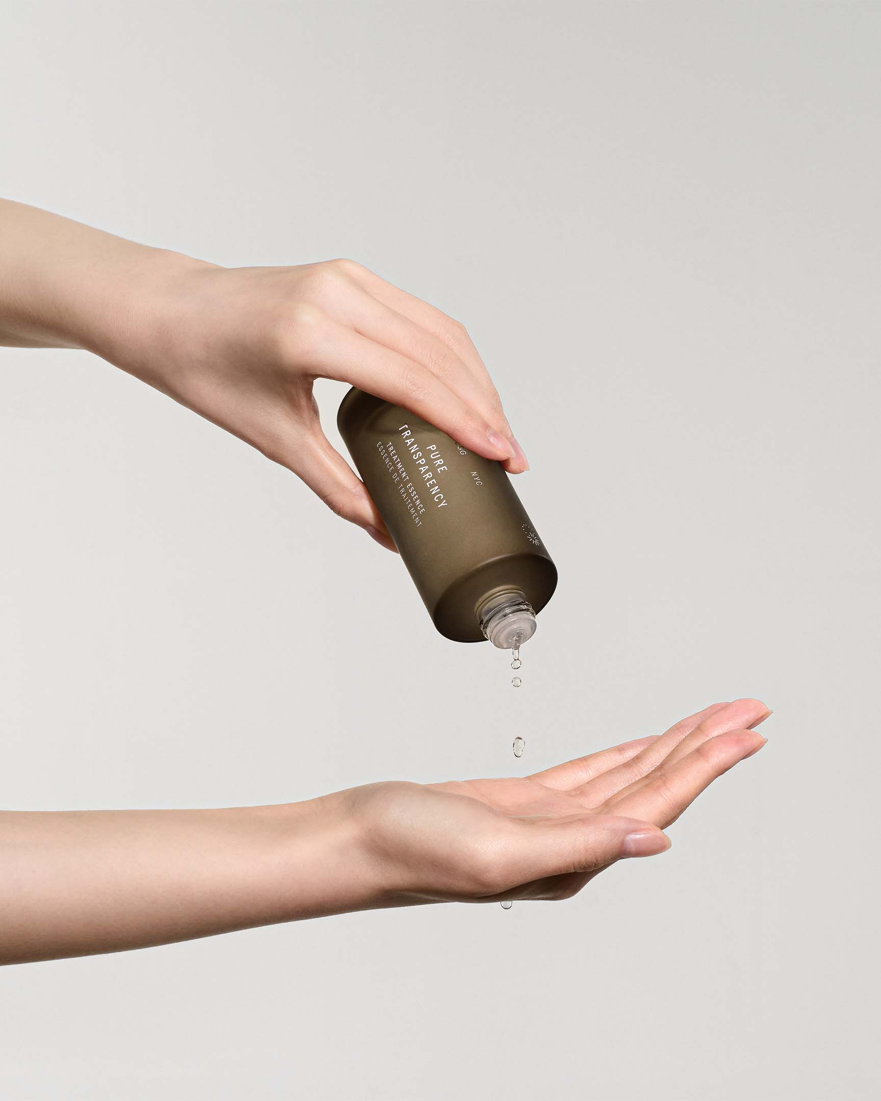 Essence De Traitement Pure Transparence